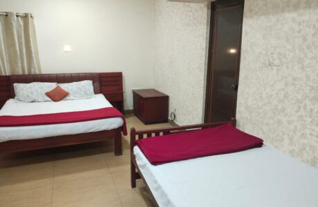 Deluxe Doube Twin Room